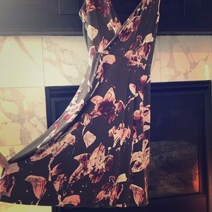 Ann Taylor summer cocktail dress v neck small